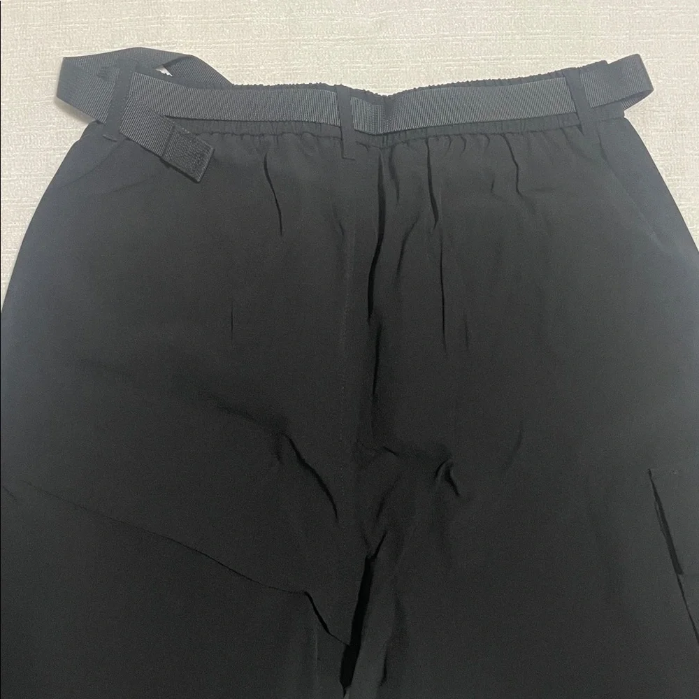 Halara Black Cargo Jogger Pants with Belt - Picture 6 of 6